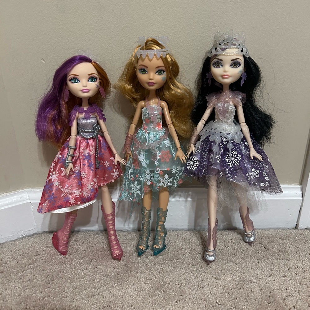 Ever After High Ice Skating Trio-Ashlynn, Poppy, and Duchess